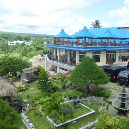 Hotel Sinar Tambolaka Waingapu Buitenkant foto